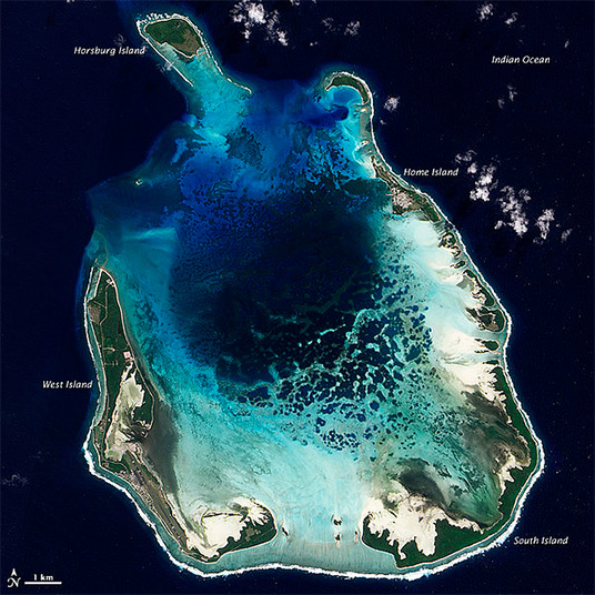Satellitenbild der kleinen Kokosinseln